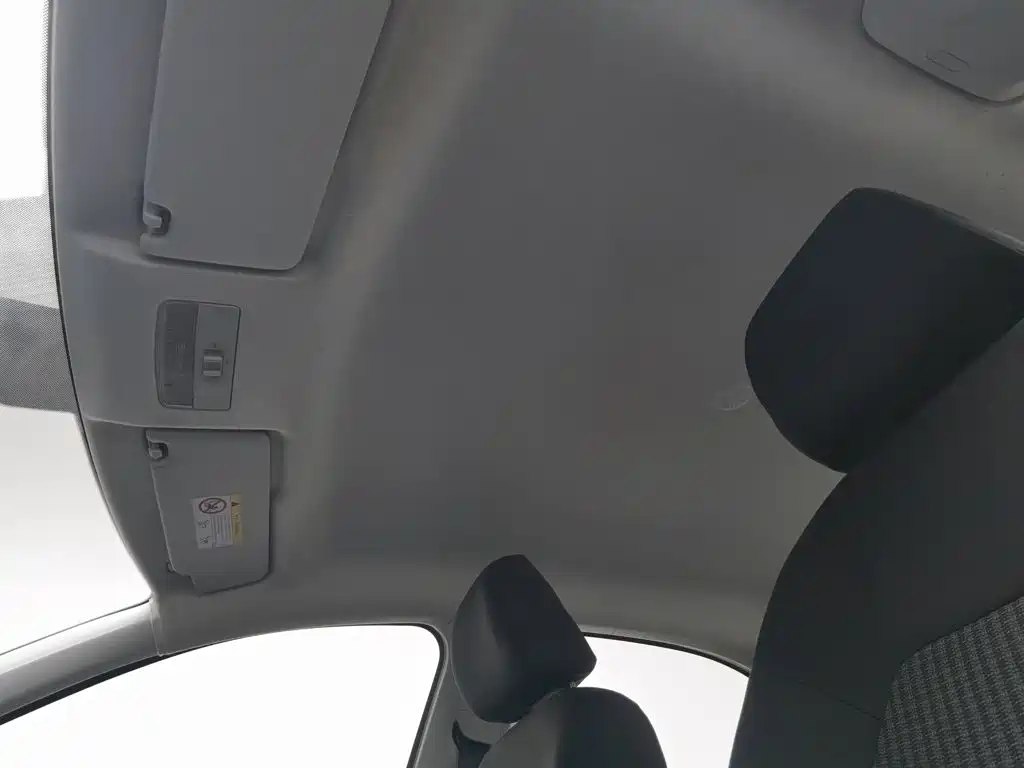Volkswagen Santana — миниатюра 14