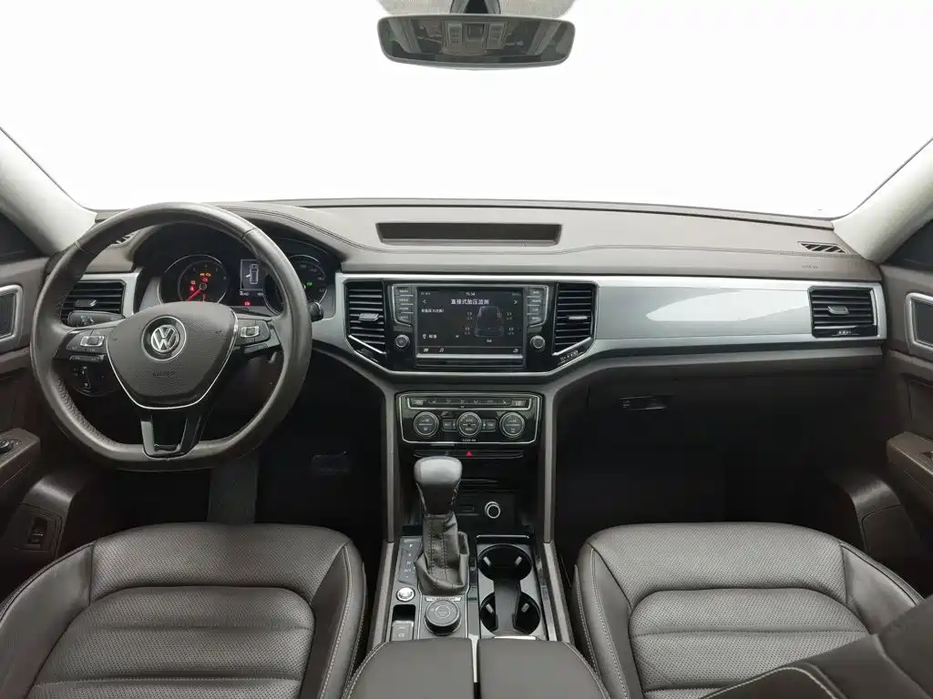 Volkswagen Teramont — миниатюра 5