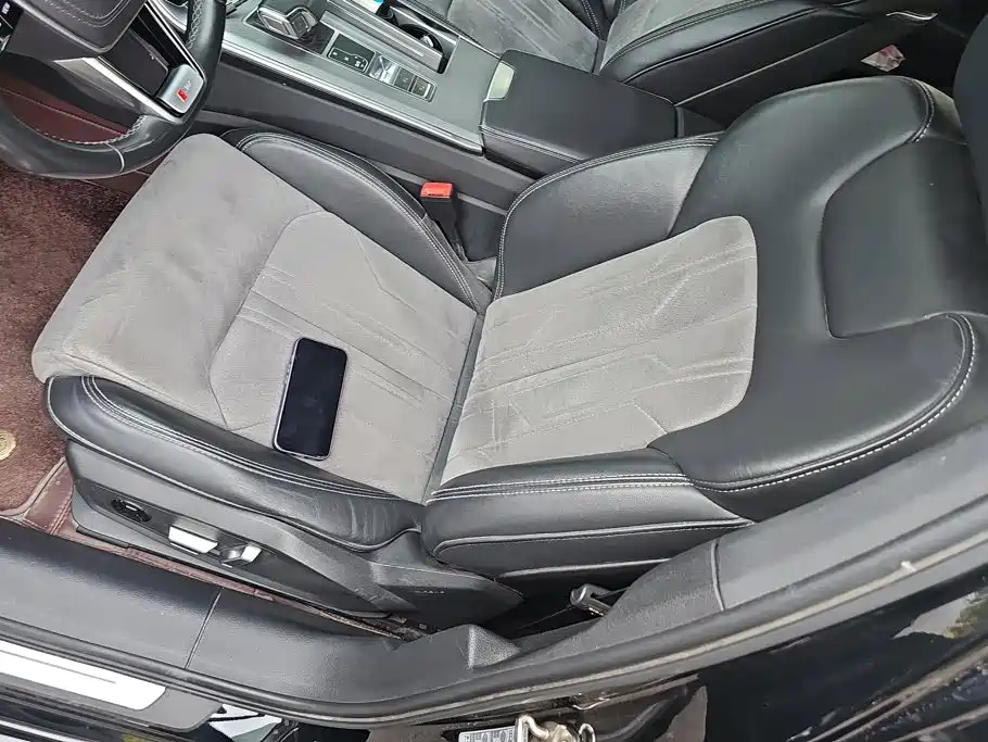 Audi A6L — миниатюра 9