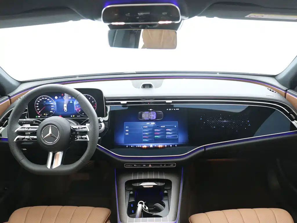 Mercedes-Benz E-Class — миниатюра 9
