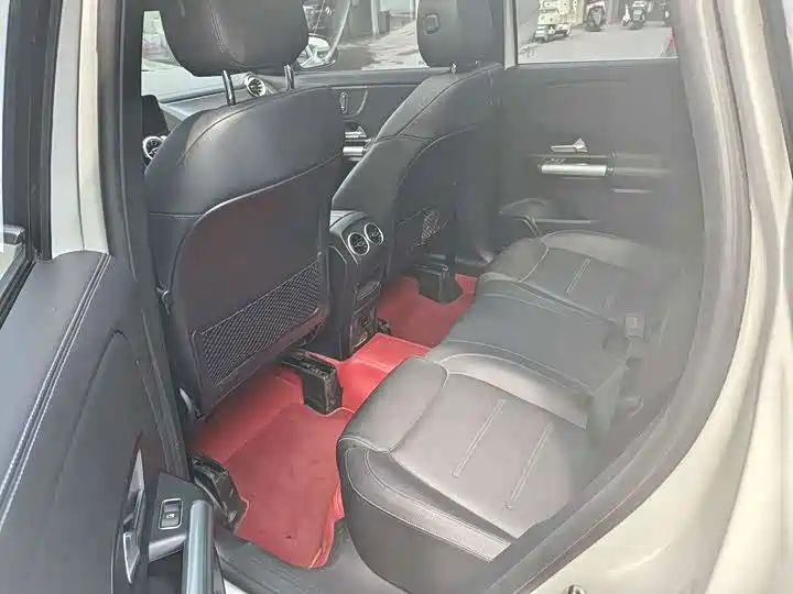 Mercedes-Benz GLA — миниатюра 6
