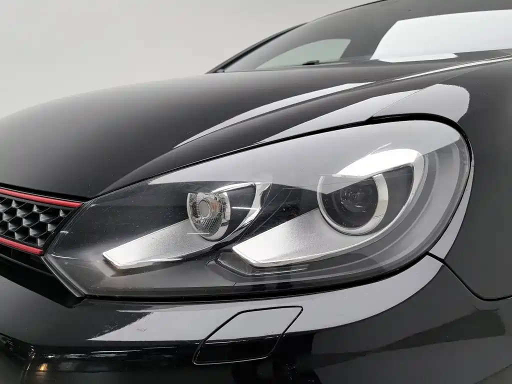 Volkswagen Golf GTI — миниатюра 7