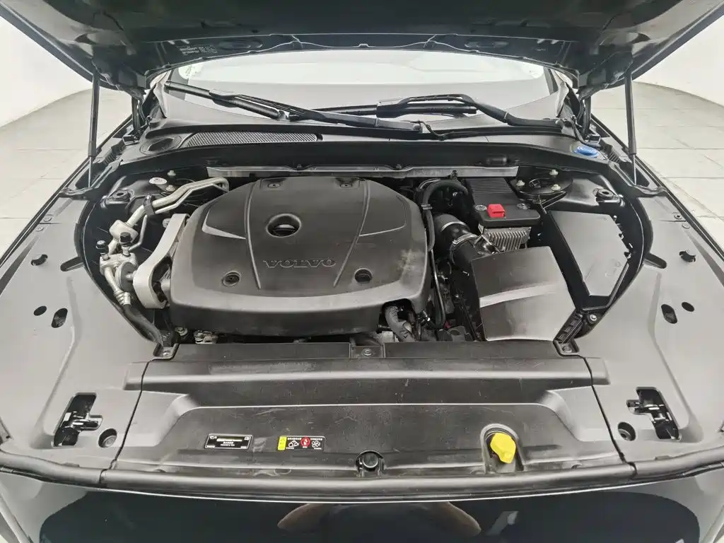 Volvo S90 — миниатюра 6