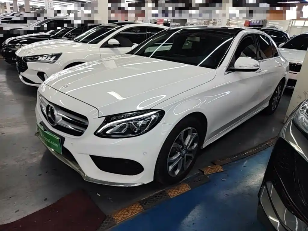 Mercedes-Benz C-Class — миниатюра 2