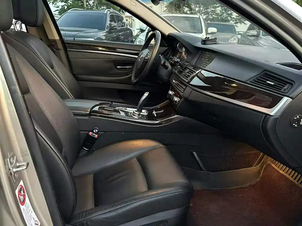 BMW 5 Series 5 2012 523Li Lead