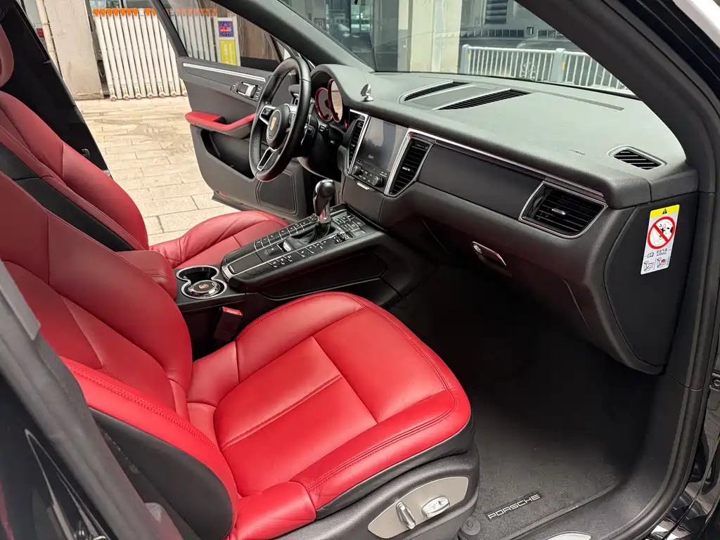 Porsche Macan — миниатюра 11