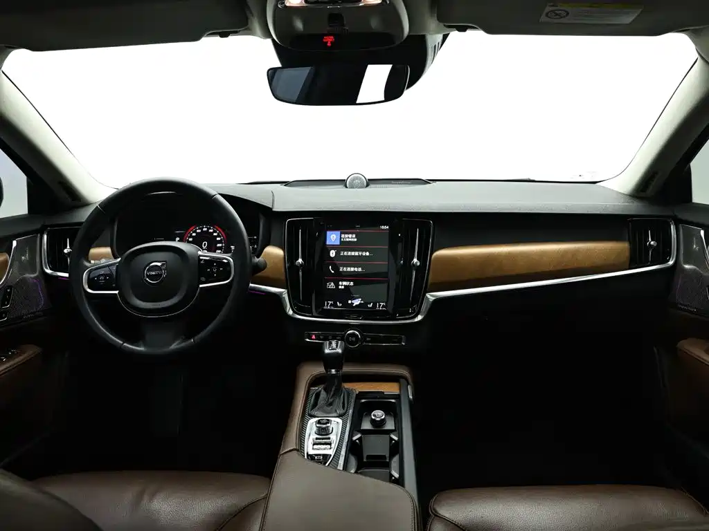 Volvo S90 — миниатюра 14