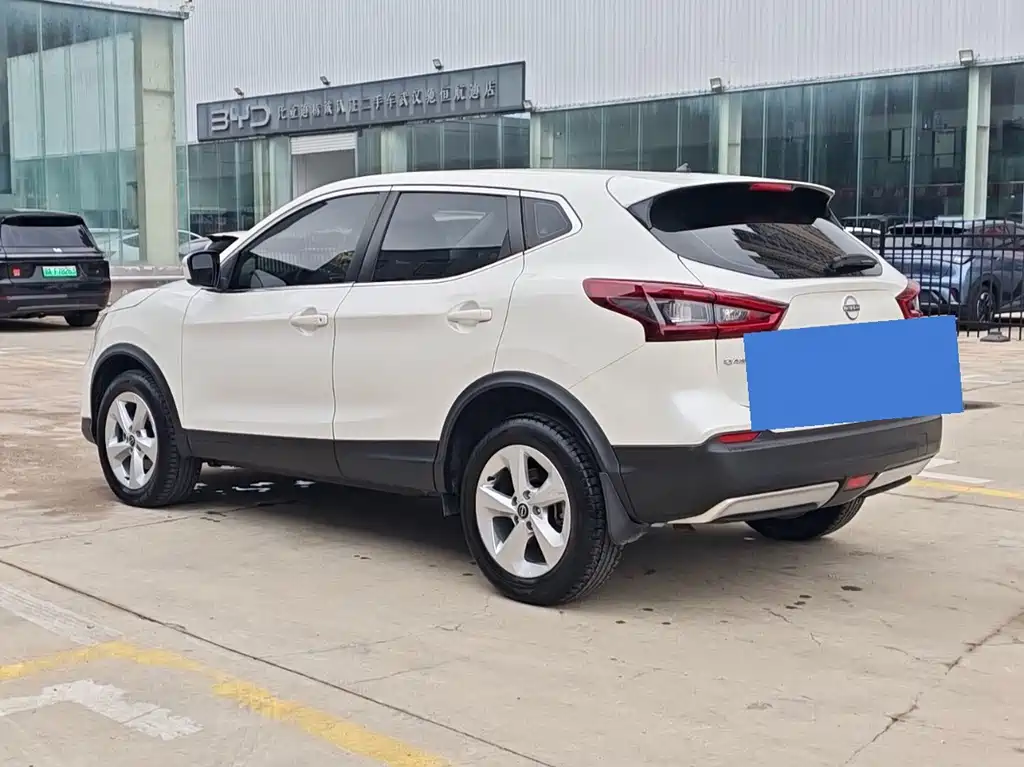 Nissan Qashqai — миниатюра 7