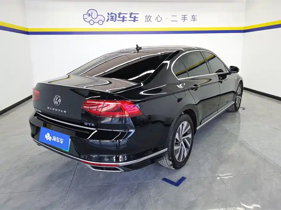 VOLKSWAGEN MAGOTAN GTE PLUG IN HYBRID