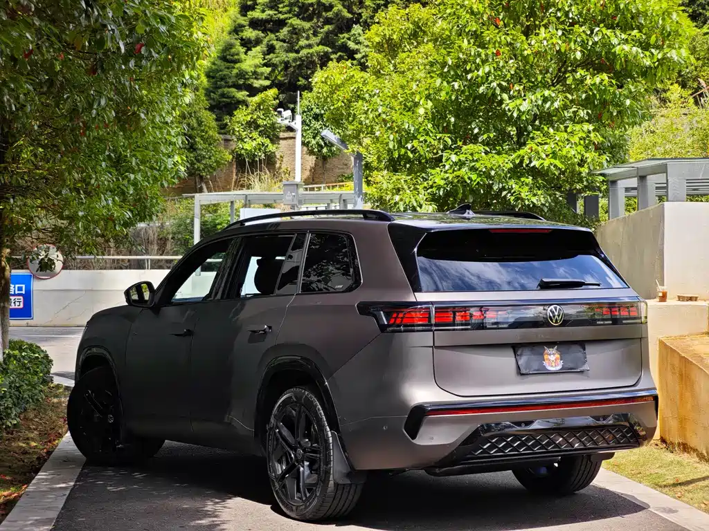 Volkswagen Teramont — миниатюра 6