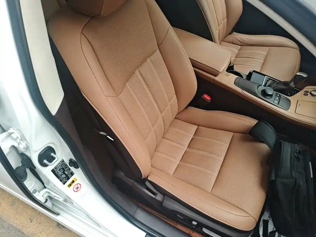 Lexus ES — миниатюра 16