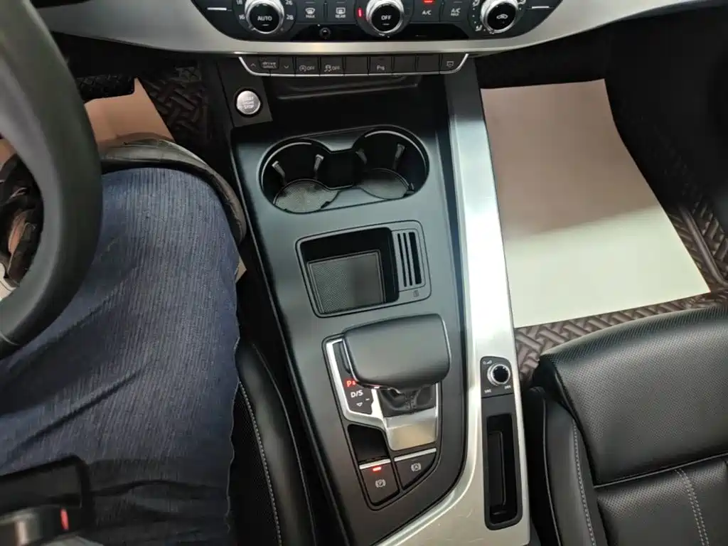 Audi A4L — миниатюра 14