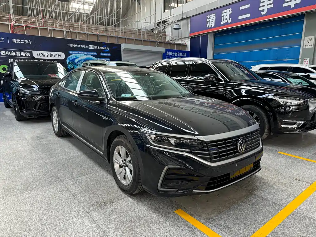 Volkswagen Passat PHEV — миниатюра 3