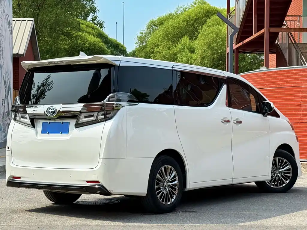Toyota Vellfire 2021 2.5L HV Luxury