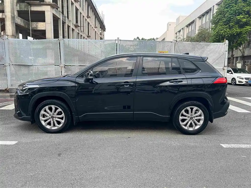 Toyota Frontlander — миниатюра 2