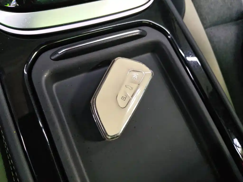 Volkswagen ID.4 Crozz — миниатюра 9