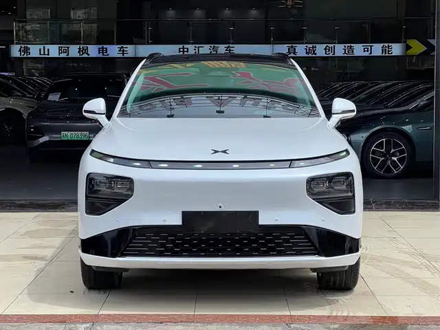 2023 Xpeng G9