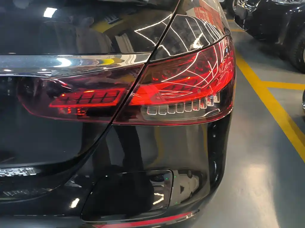 Mercedes-Benz E-Class New Energy — миниатюра 8
