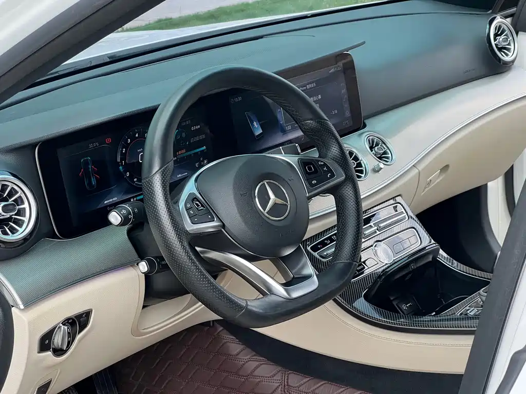 Mercedes-Benz E-Class — миниатюра 16
