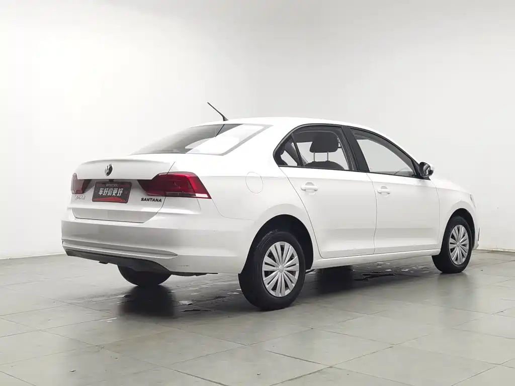 Volkswagen Santana — миниатюра 2