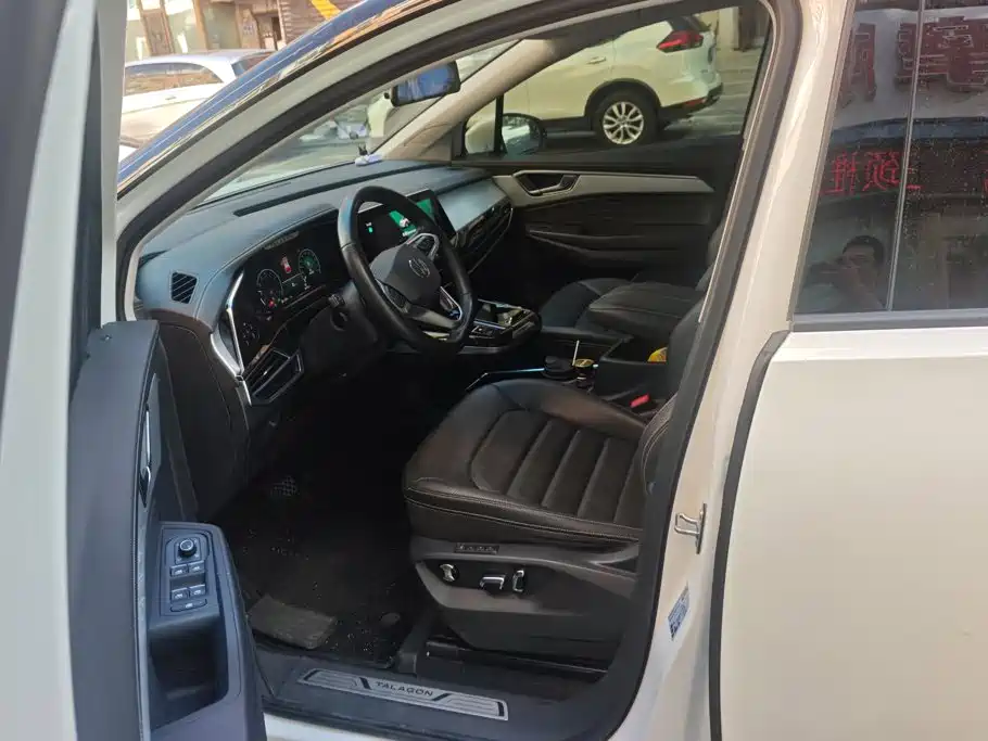 Volkswagen Talagon — миниатюра 9