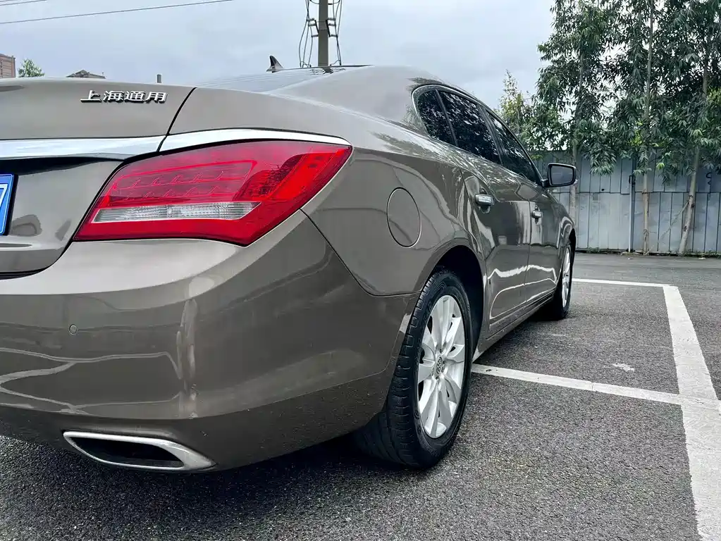 Buick LaCrosse — миниатюра 8