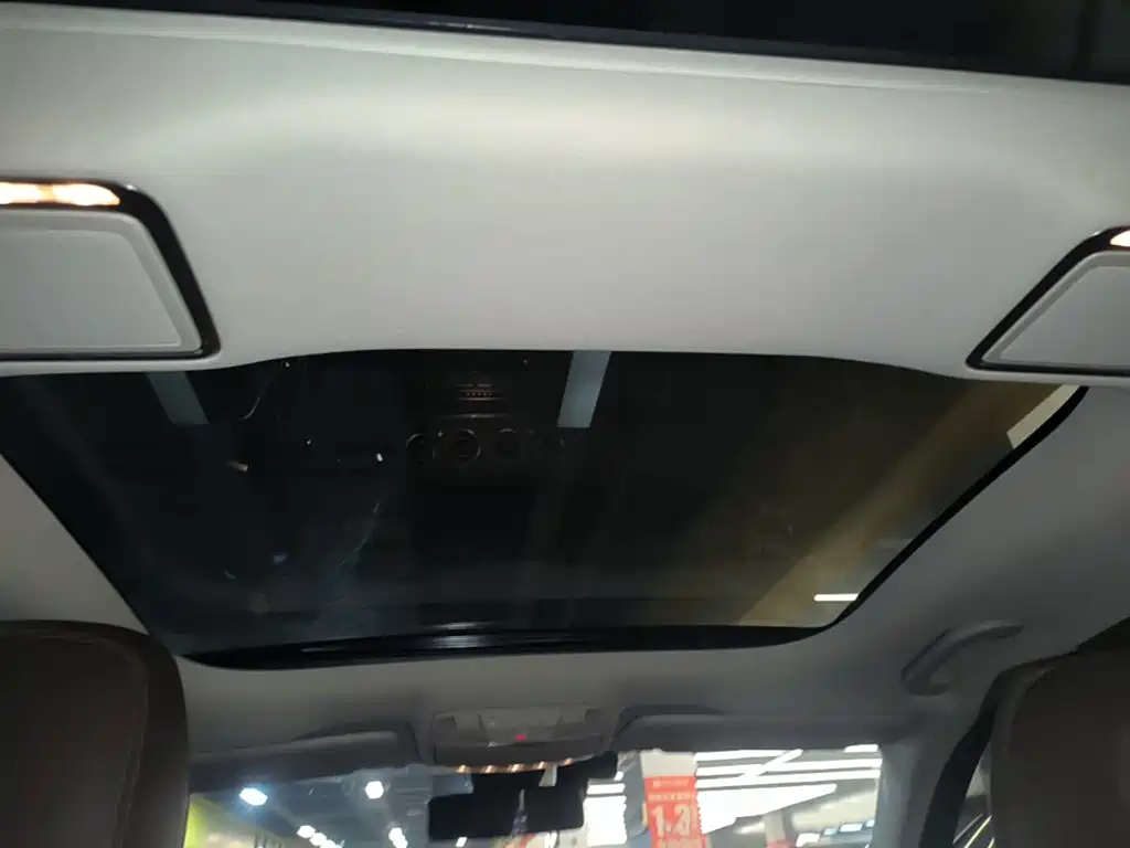Mercedes-Benz E-Class New Energy — миниатюра 18