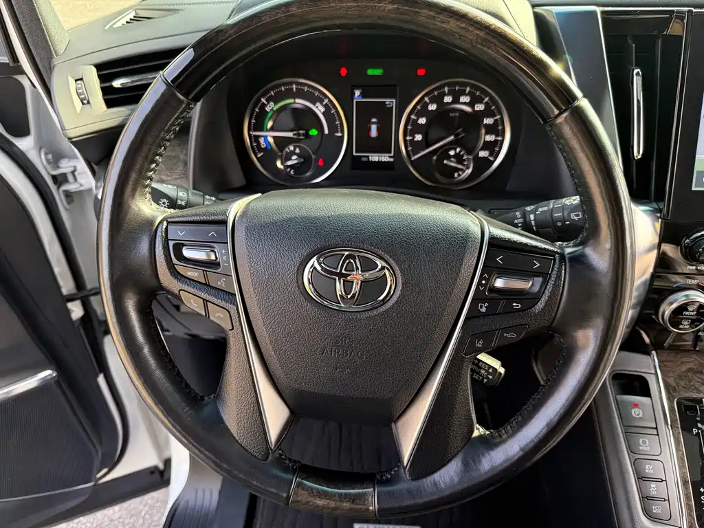 Toyota Alphard — фотографии объявления, Фото 13