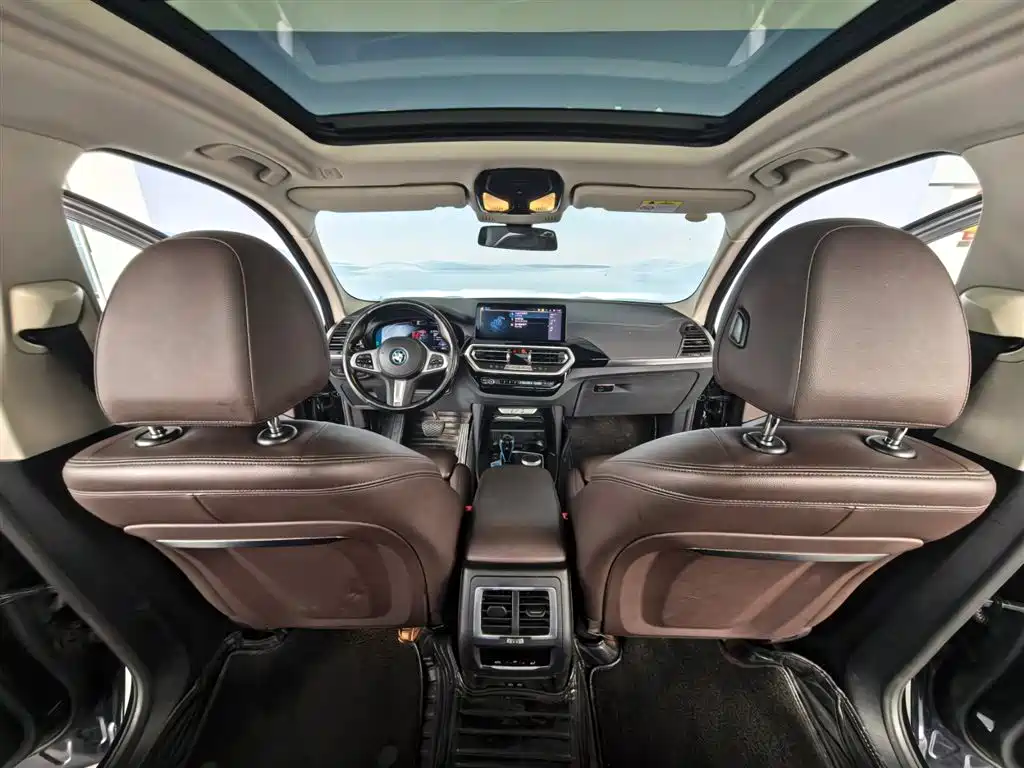 BMW iX3 — миниатюра 23