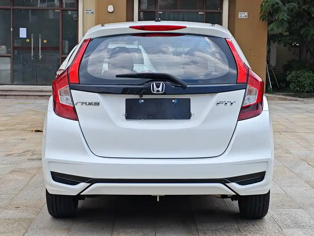 Honda Fit — миниатюра 5
