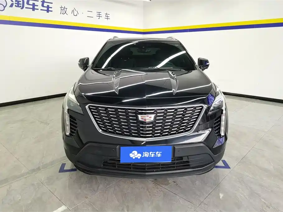 CADILLAC XT4