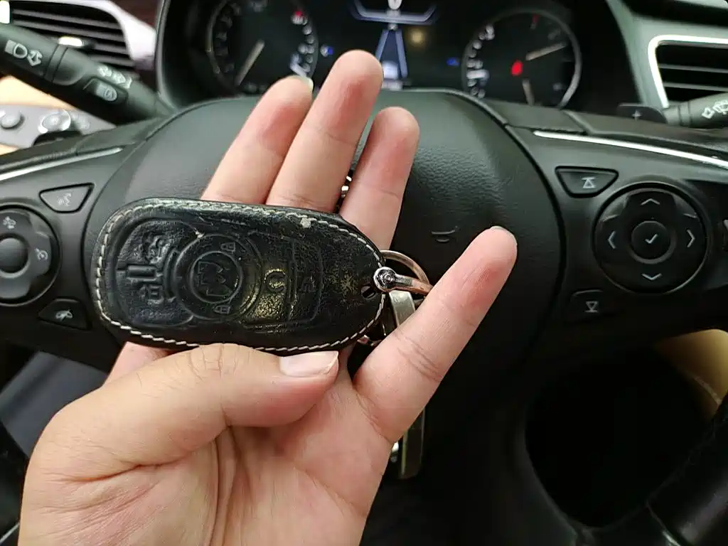 Buick LaCrosse — миниатюра 12