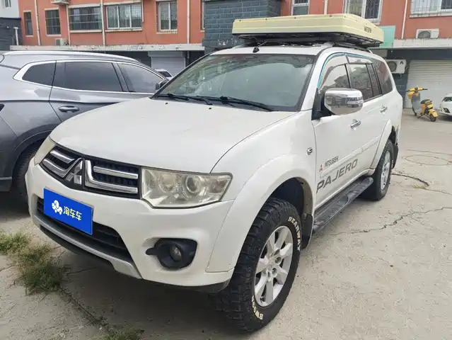 Mitsubishi Pajero Sport