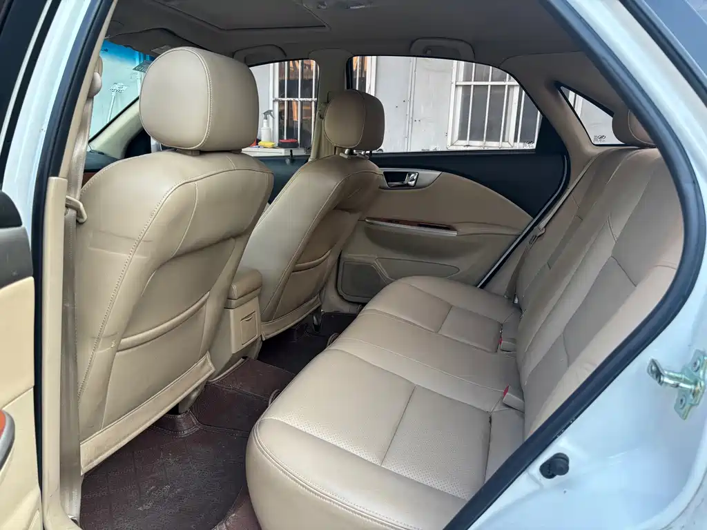 Buick Excelle — миниатюра 12