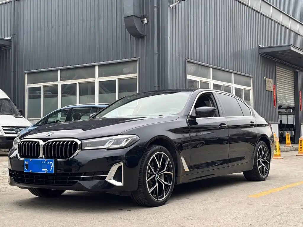 BMW 5 Series 2023