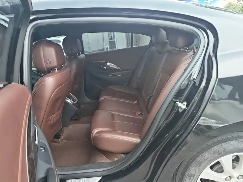 Buick LaCrosse — миниатюра 17
