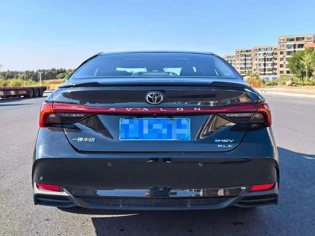 Toyota Avalon — миниатюра 8