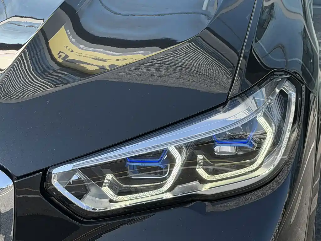 BMW X5 (Import) — миниатюра 11
