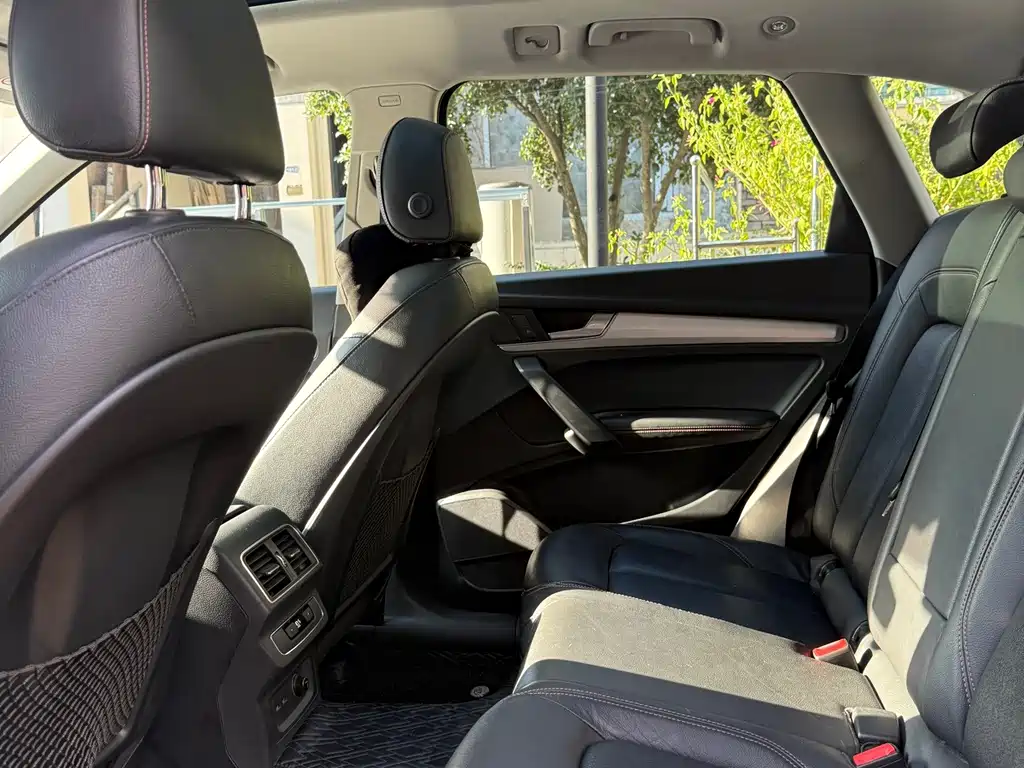 Audi Q5L — миниатюра 6