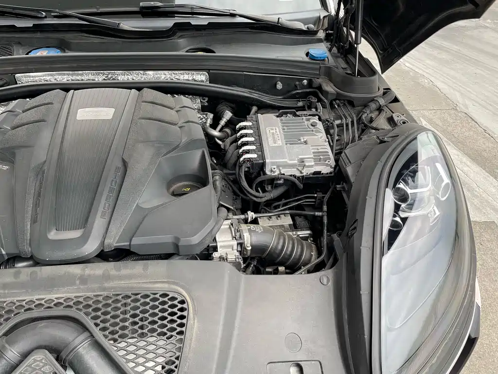 Porsche Macan — миниатюра 34