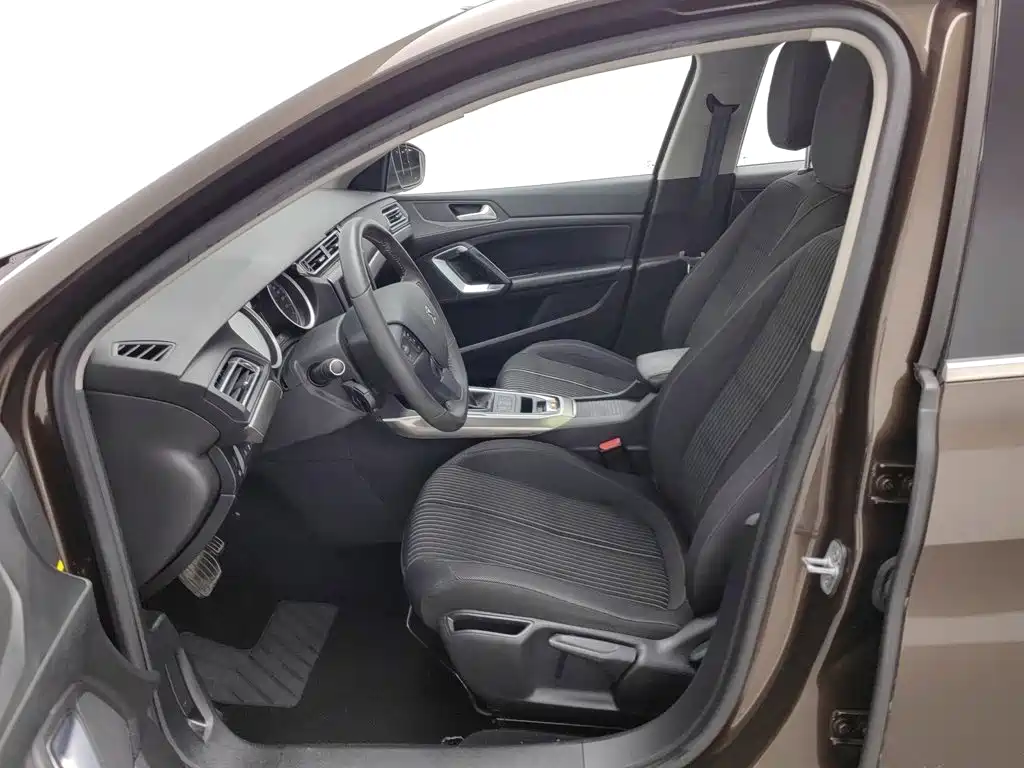 Peugeot 408 — миниатюра 10