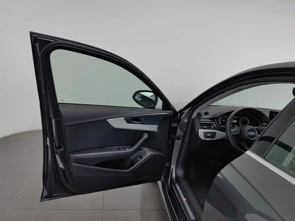Audi A4L — миниатюра 8