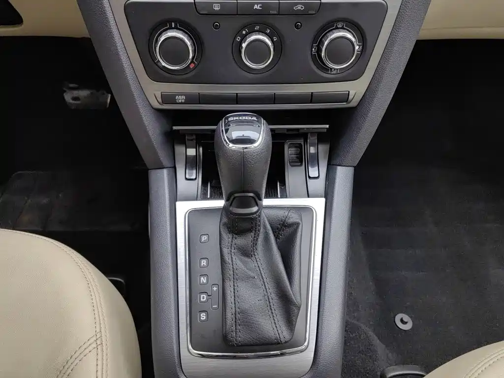 Skoda Octavia — миниатюра 13