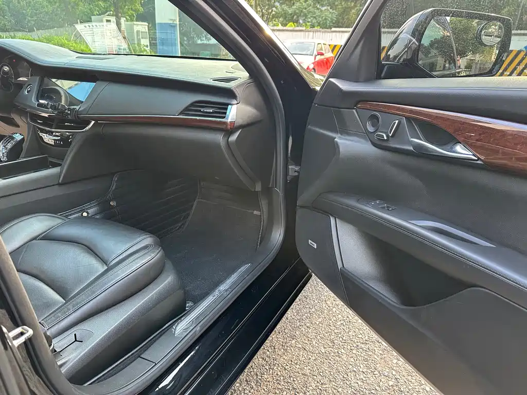 Cadillac CT6 — миниатюра 13