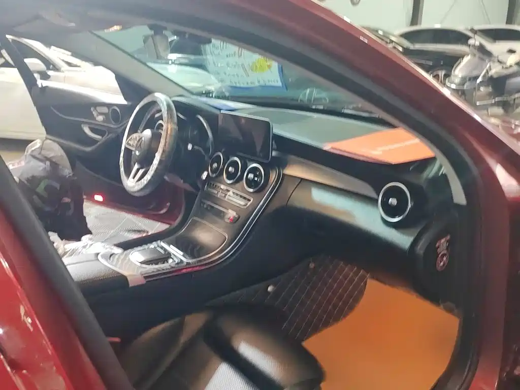 Mercedes-Benz C-Class — миниатюра 4
