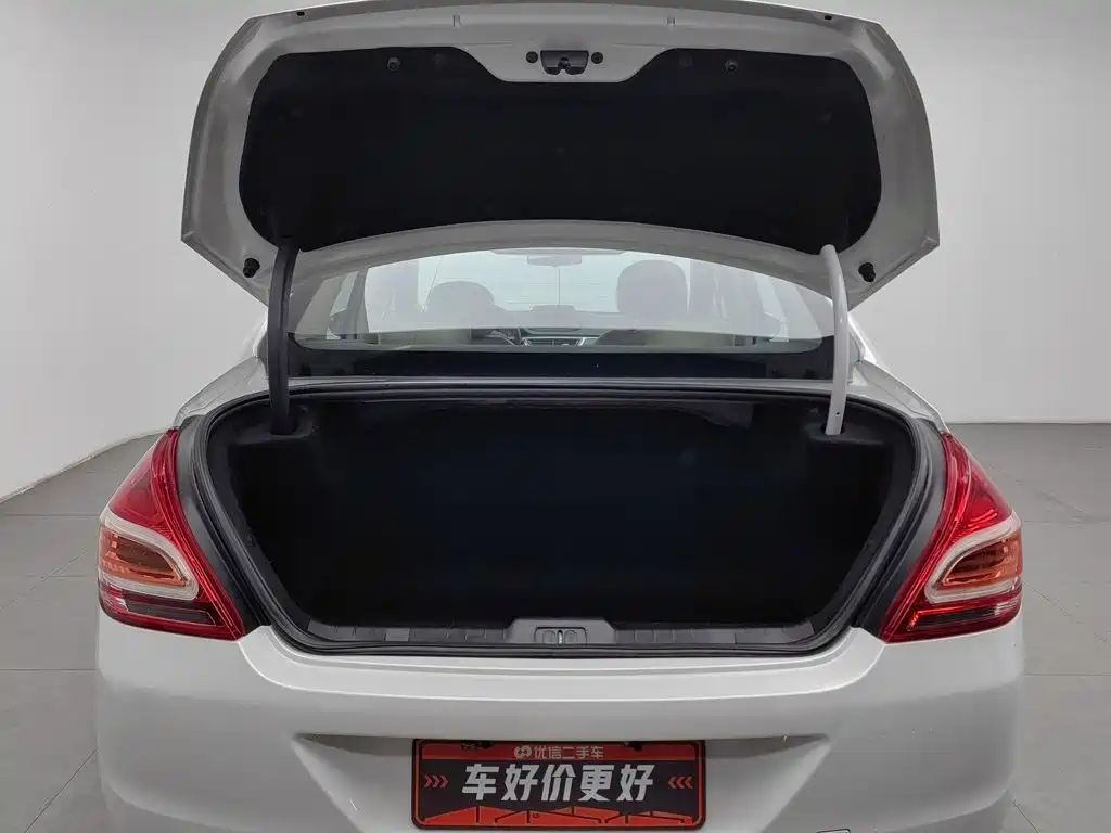 Peugeot 308 — миниатюра 16