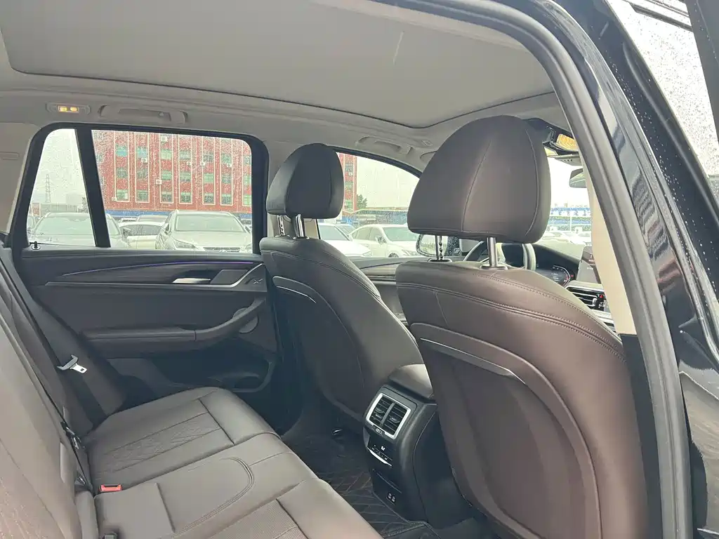 BMW X3 — миниатюра 18
