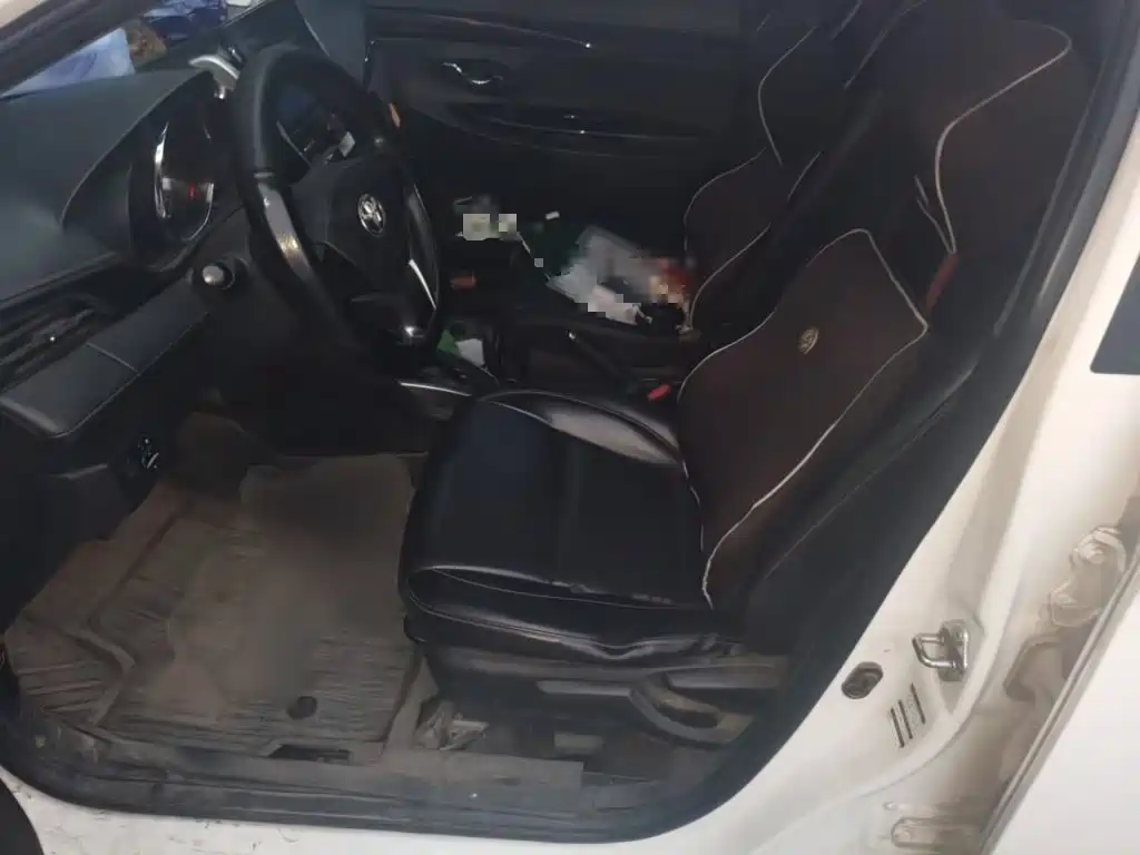 Toyota Yaris L — миниатюра 8