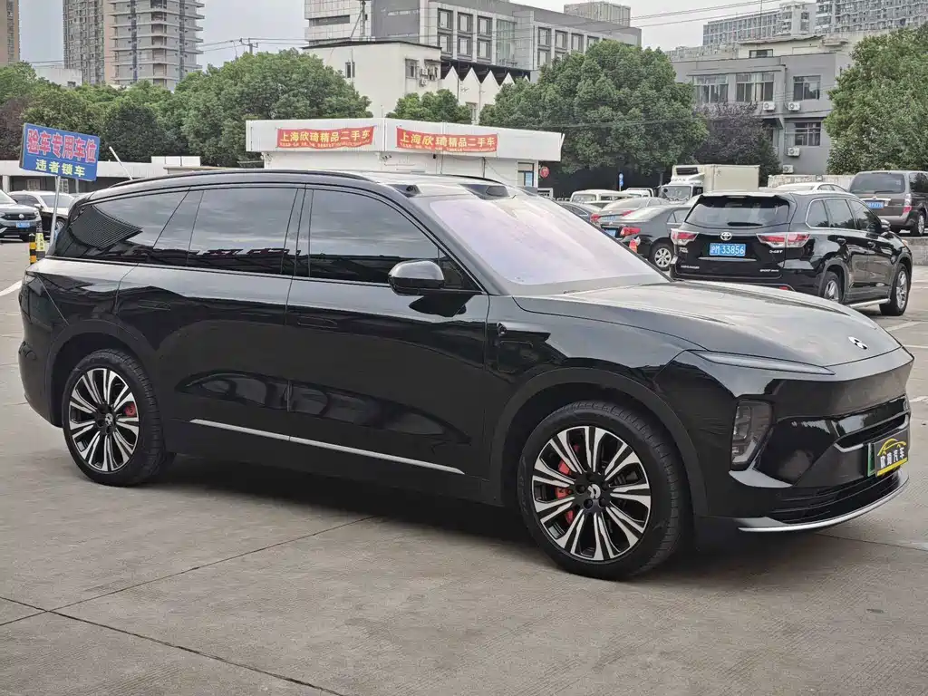 NIO ES8 2023 75kWh
