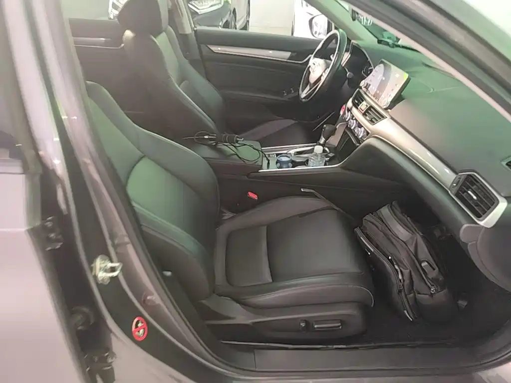 Honda Accord — миниатюра 25